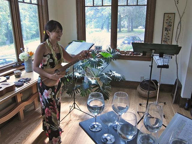 Kim Sueoka at Lau Hawaiian Collective home concert in Madison, WI, July 2012