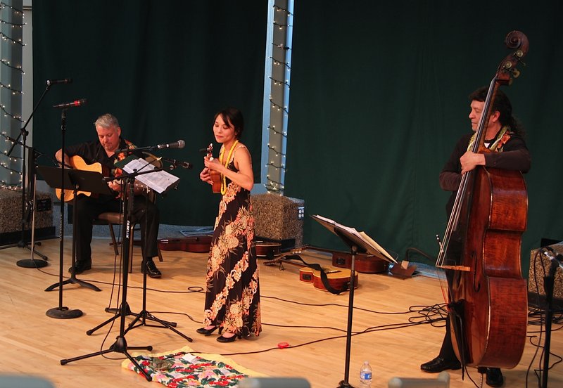 Lau Hawaiian Collective at Minnesota Guitar Society Local Artist Series, Woodbury, MN, January 2012